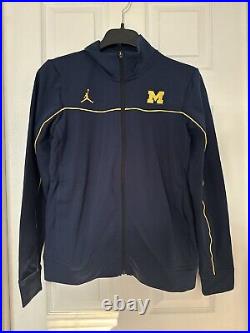 Jordan Men's Medium Michigan Wolverines Football Team PE Full-Zip Warmup Jacket