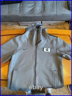 Mens Nike Michigan State Spartans Full zip team issued jacket gray Size XL NWOT