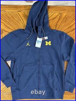 NWT Jordan Michigan Wolverines PE Team Issue Full-Zip Hoodie Medium DD6142-419