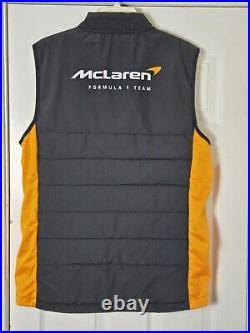 New Castore McLaren F1 Phantom Team Vest Mens Medium Black Full Zip Puffer