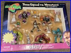 Rare SPACE JAM TUNE SQUAD VS MONSTARS FULL COURT GIFT SET STARING MICHAEL JORDAN