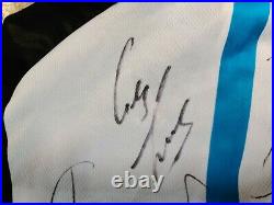 Sky, Adidas, Full Team Autographed Jersey-Froome, Wiggins, Thomas, Stannard
