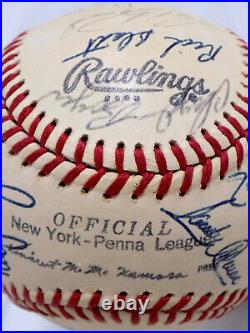 THURMAN MUNSON 1975 Yankee Team Baseball 23 signed Berra, Hunter JSA FULL LETTER